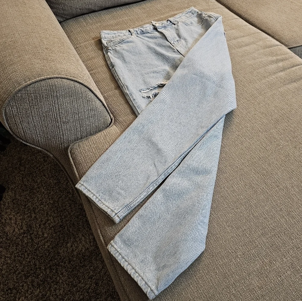 Topshop Mom Distressed Light Wash High Rise Casual Denim Jeans Size 30